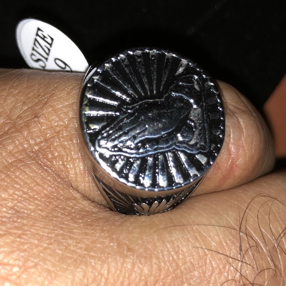 Ring Praying Hands - Picture 2 of 6